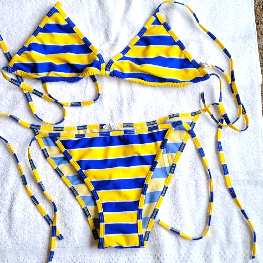 Chuns Bikini Nee